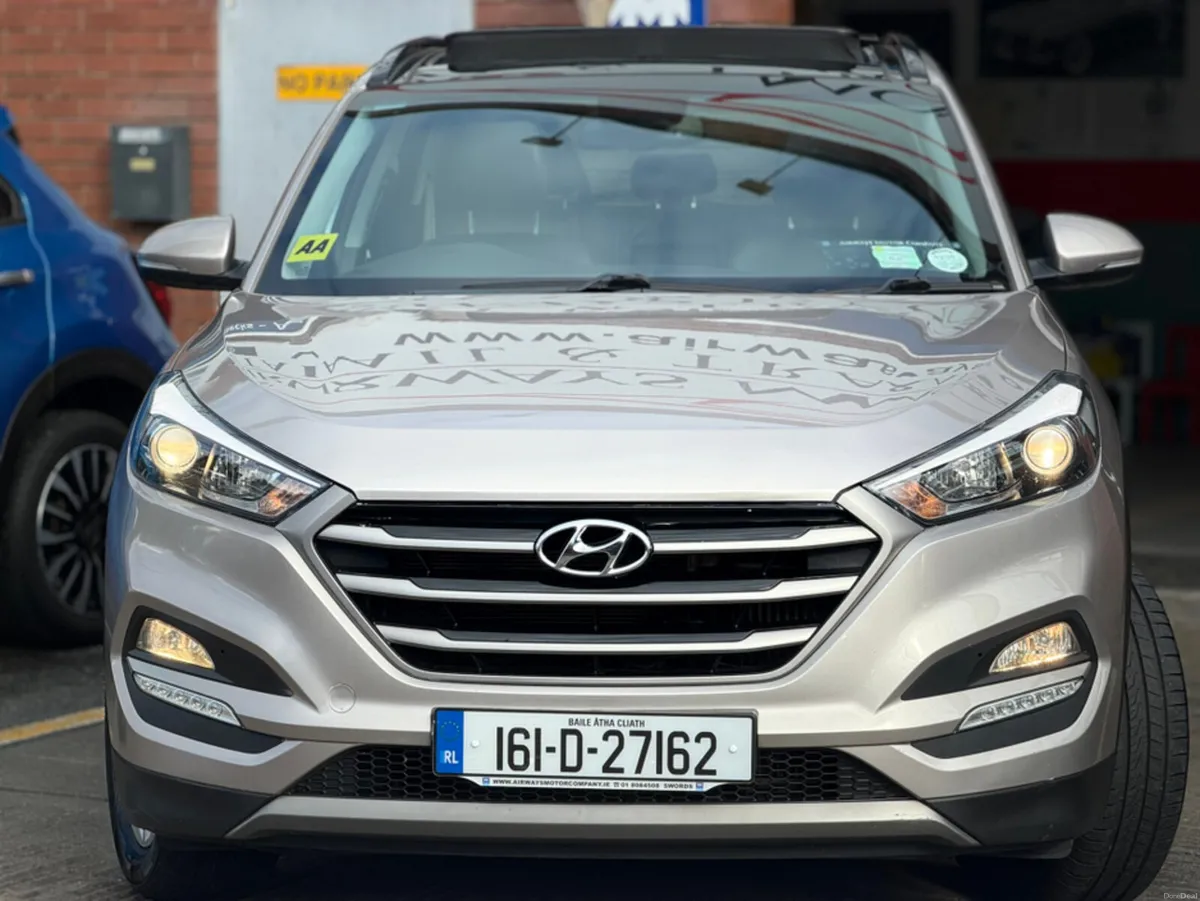 Hyundai Tucson 1.7 CRDI PREMIUM 5DR - PANROOF - Image 6