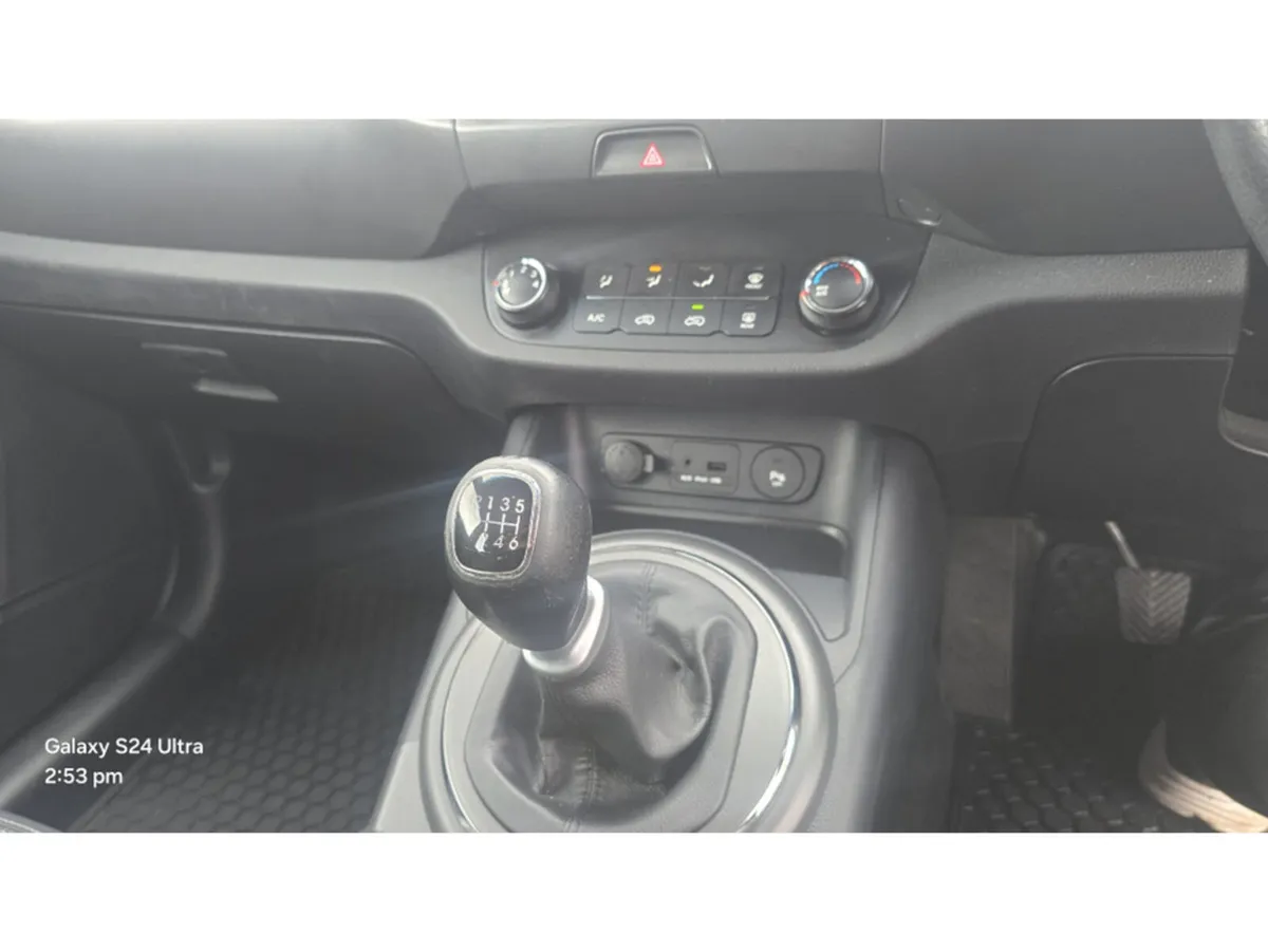 Opel Mokka SC 1.7 CDTI 4DR - Image 6