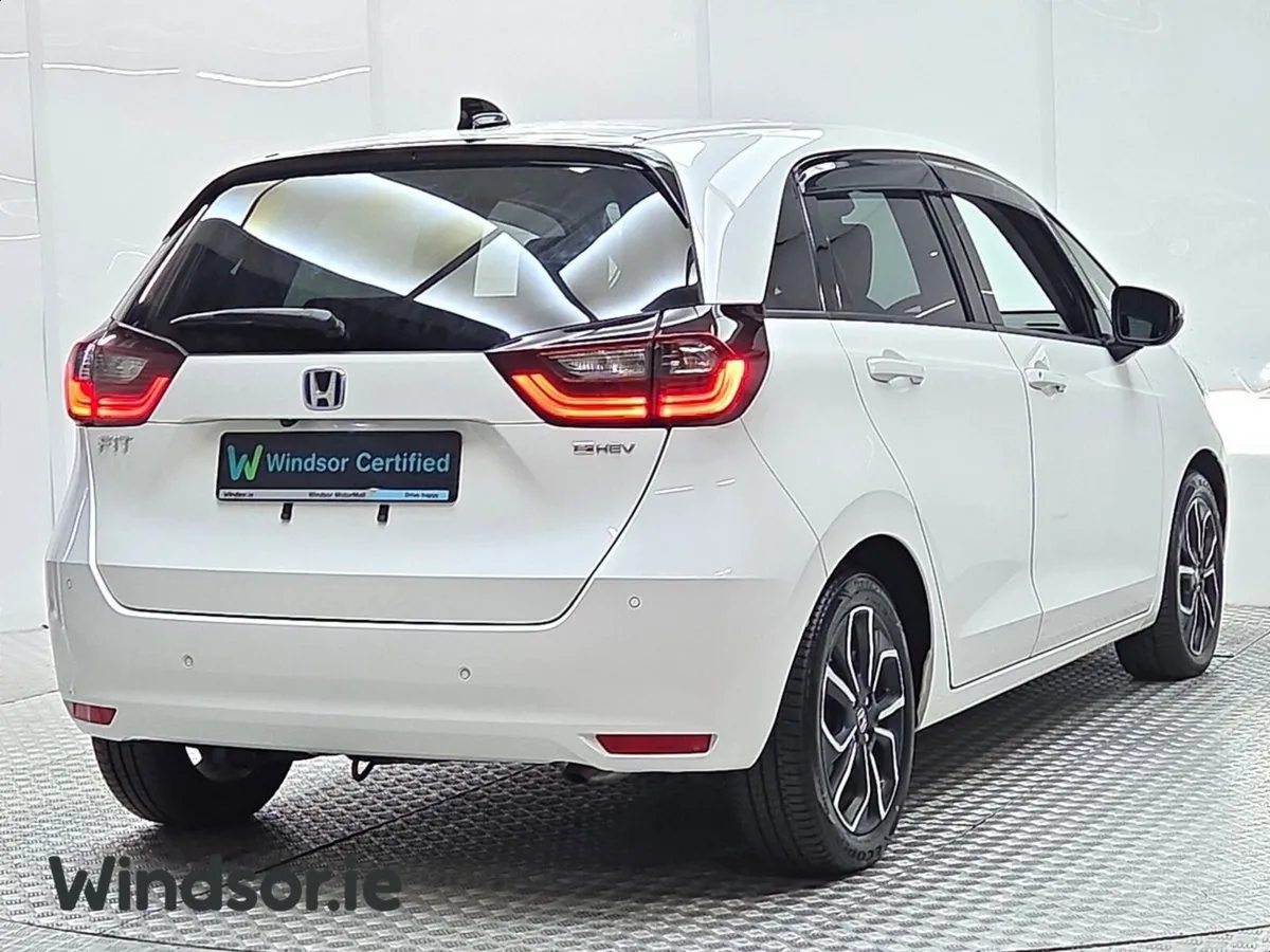 Honda Fit 1.5 Hybrid Home - Image 2