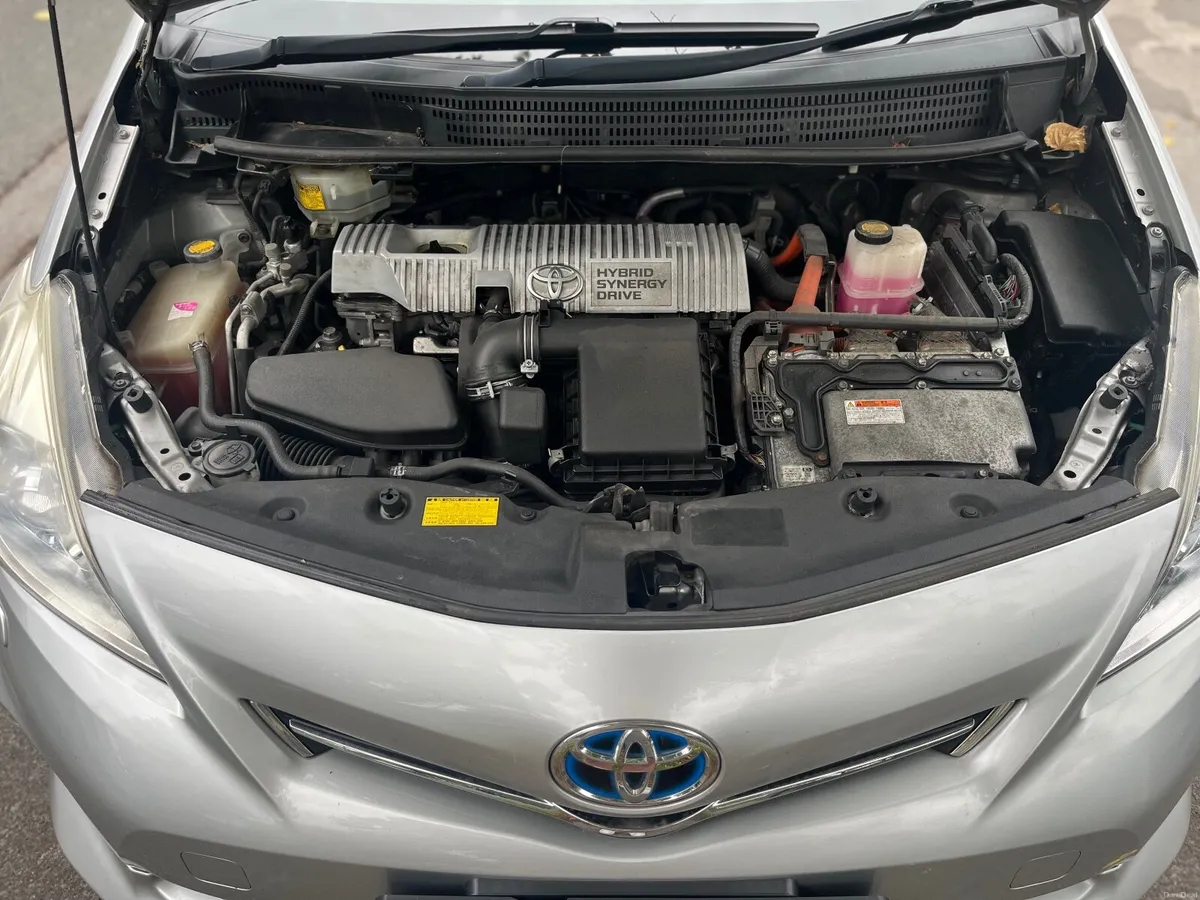 Toyota Prius 2012 - Image 6