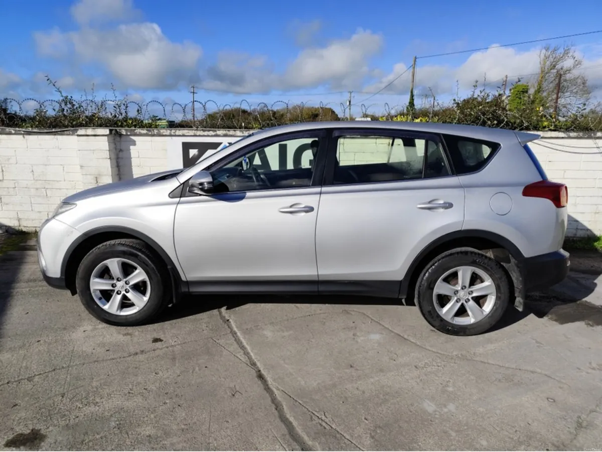 Toyota RAV4 2014 - Image 4