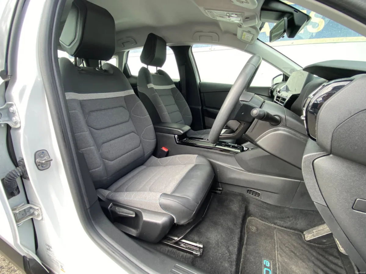 Citroen e-C4  Feel pack Great value car - Image 4
