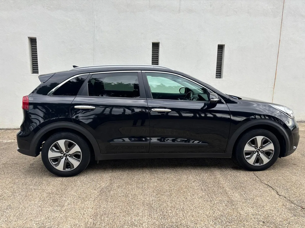 Kia Niro  1.6 Hybrid EXL (low klms) 2018 - Image 4