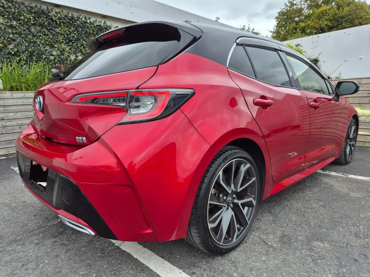 Toyota Corolla 1.8 HYBRID / SPORT / LOW MILEAGE / - Image 5