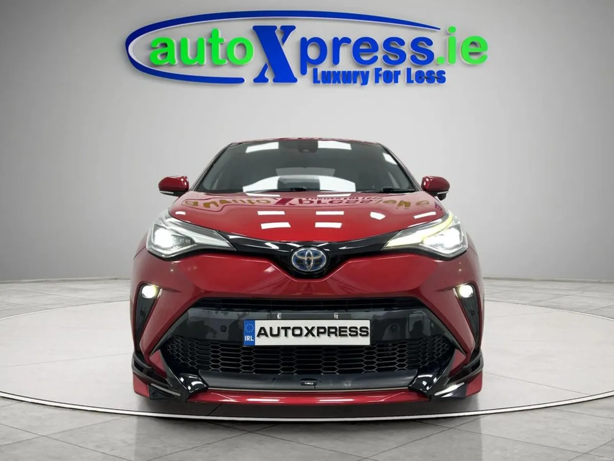 Toyota C-HR 1.8 Hybrid , Grade G, Reversing camera - Image 3
