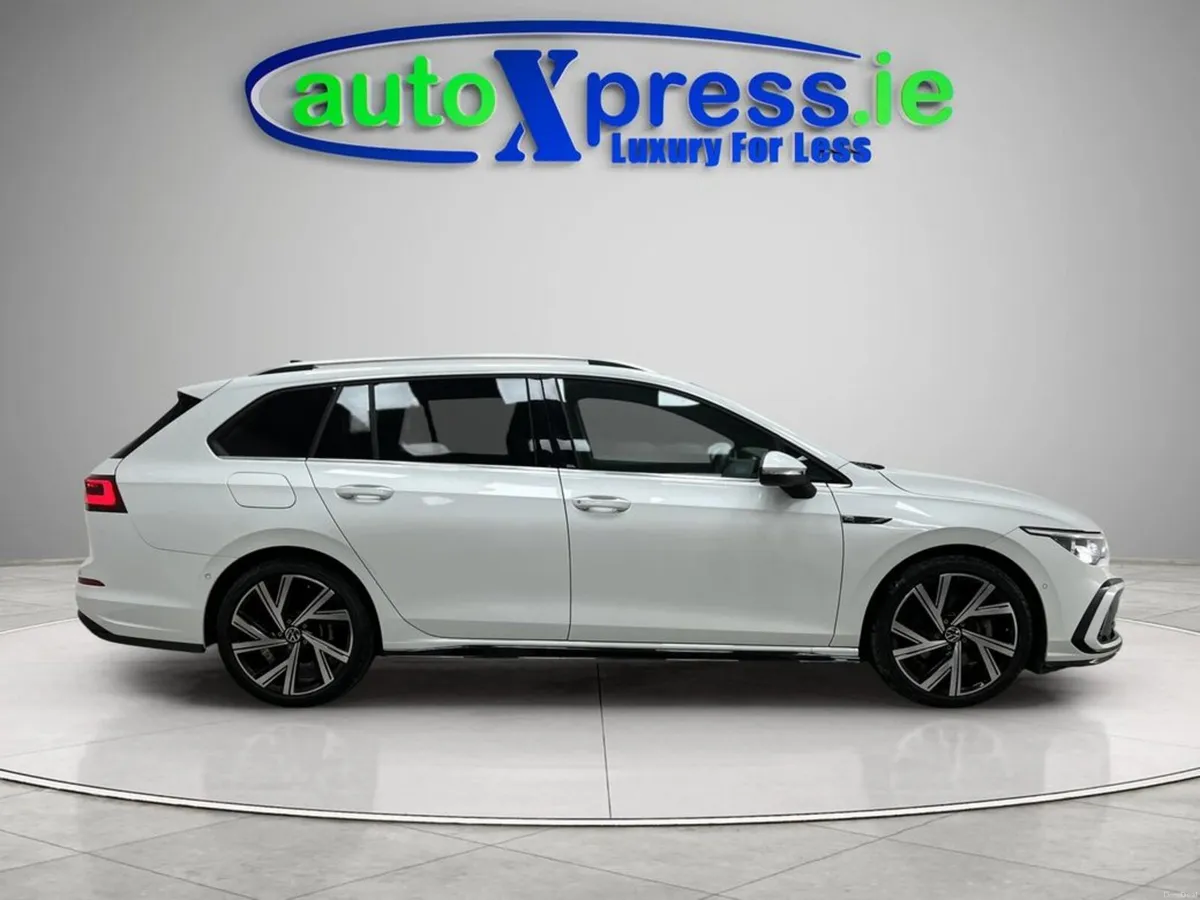 Volkswagen Golf TDI R-LINE Low mileage - Image 5