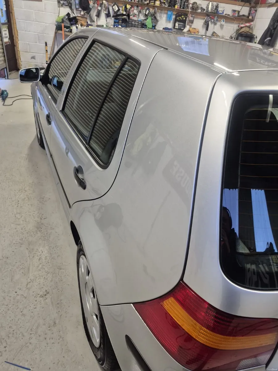 Volkswagen Golf 2004 - Image 3