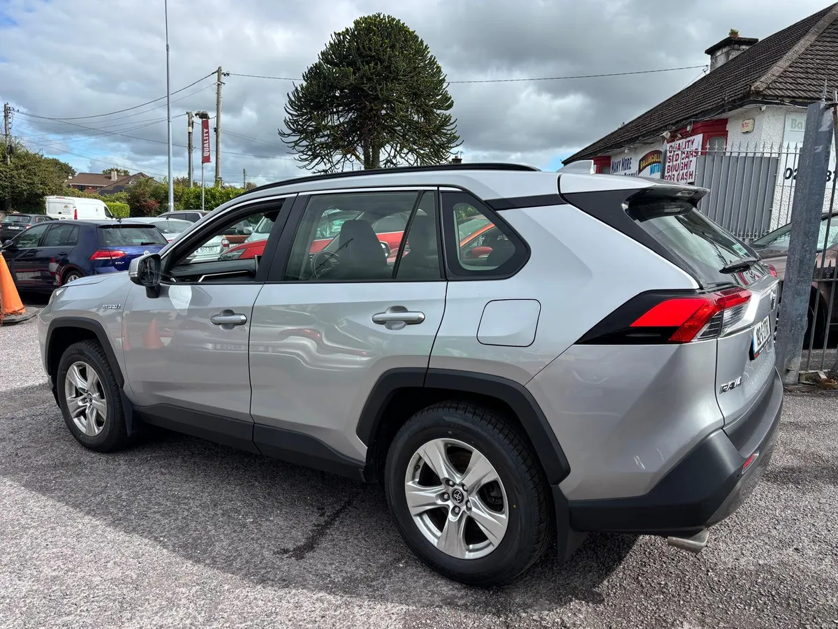 Toyota RAV4 2019  HYBRID  AUTOMATIC - Image 2