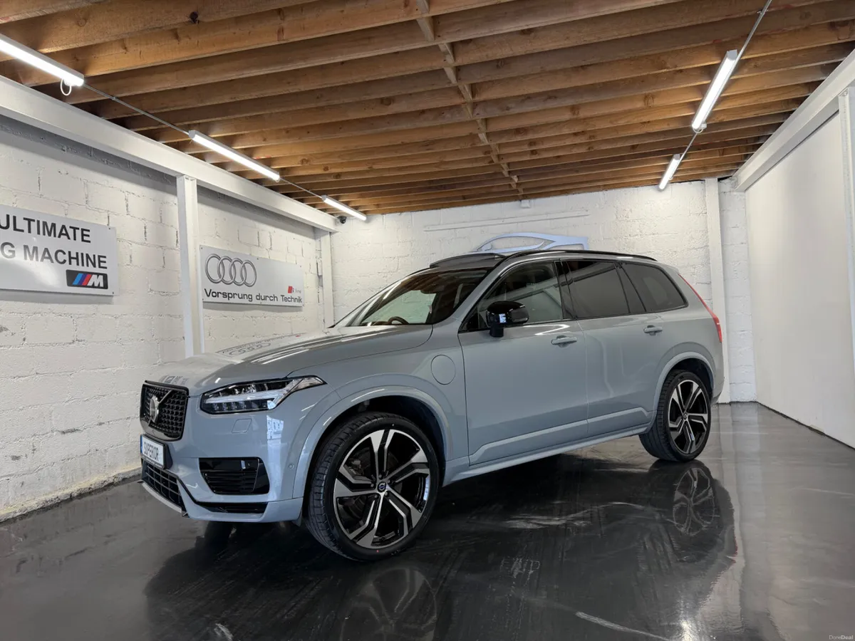 2023 Volvo XC90 T8 Ultimate Dark 455BHP 7 Seater - Image 2