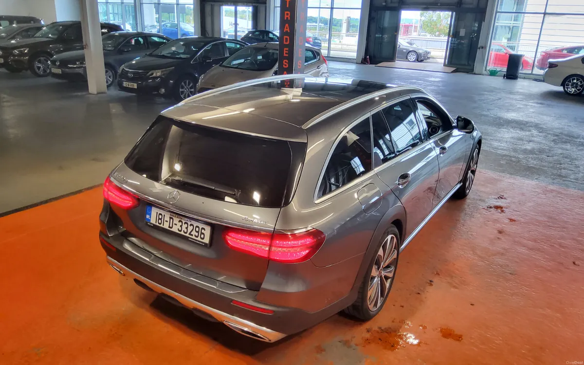 Mercedes-Benz E-Class 2018 - Image 2