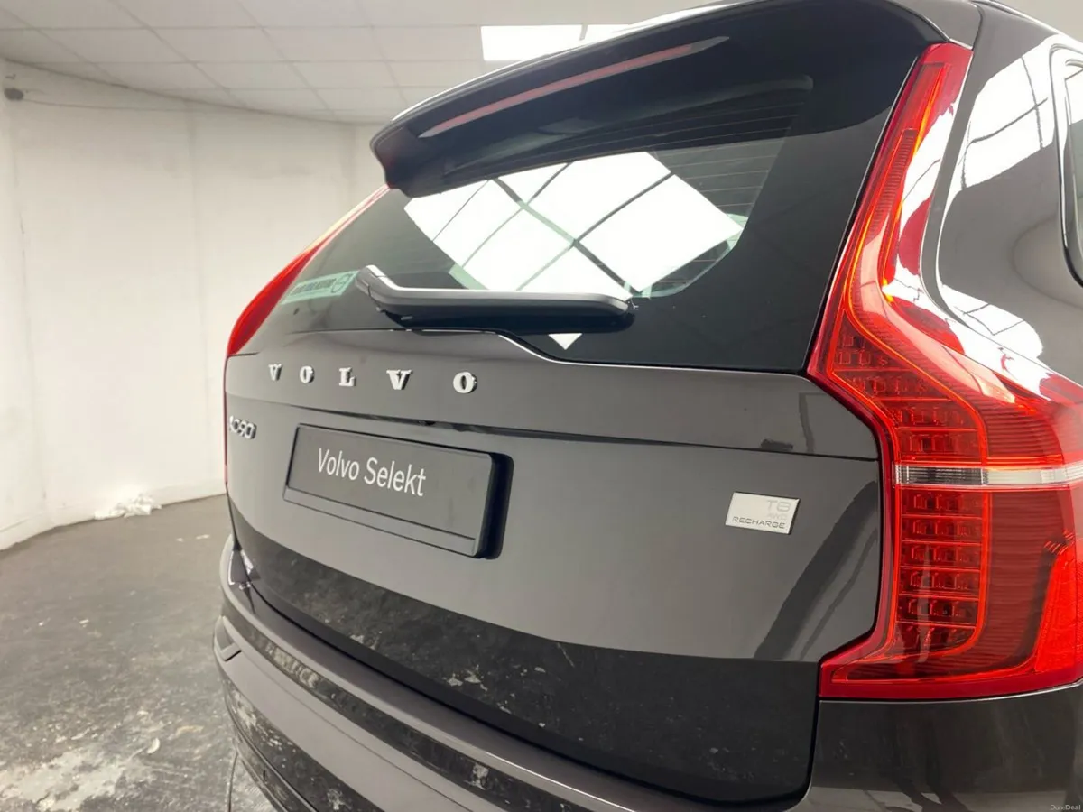Volvo XC90 T8 PHEV 455hp Plus (Dark Theme) - Image 6