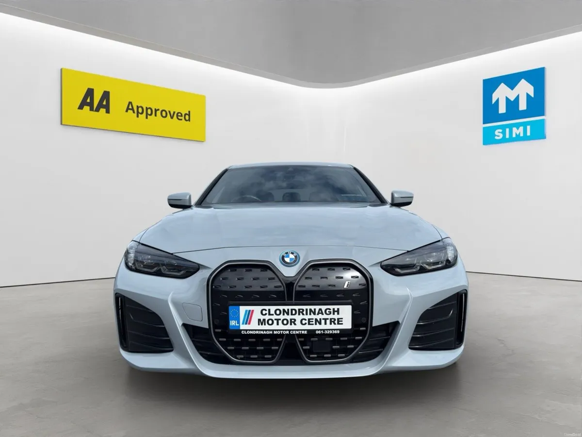 BMW i4 M Sport edrive 40 - Brooklyn Grey - Image 2