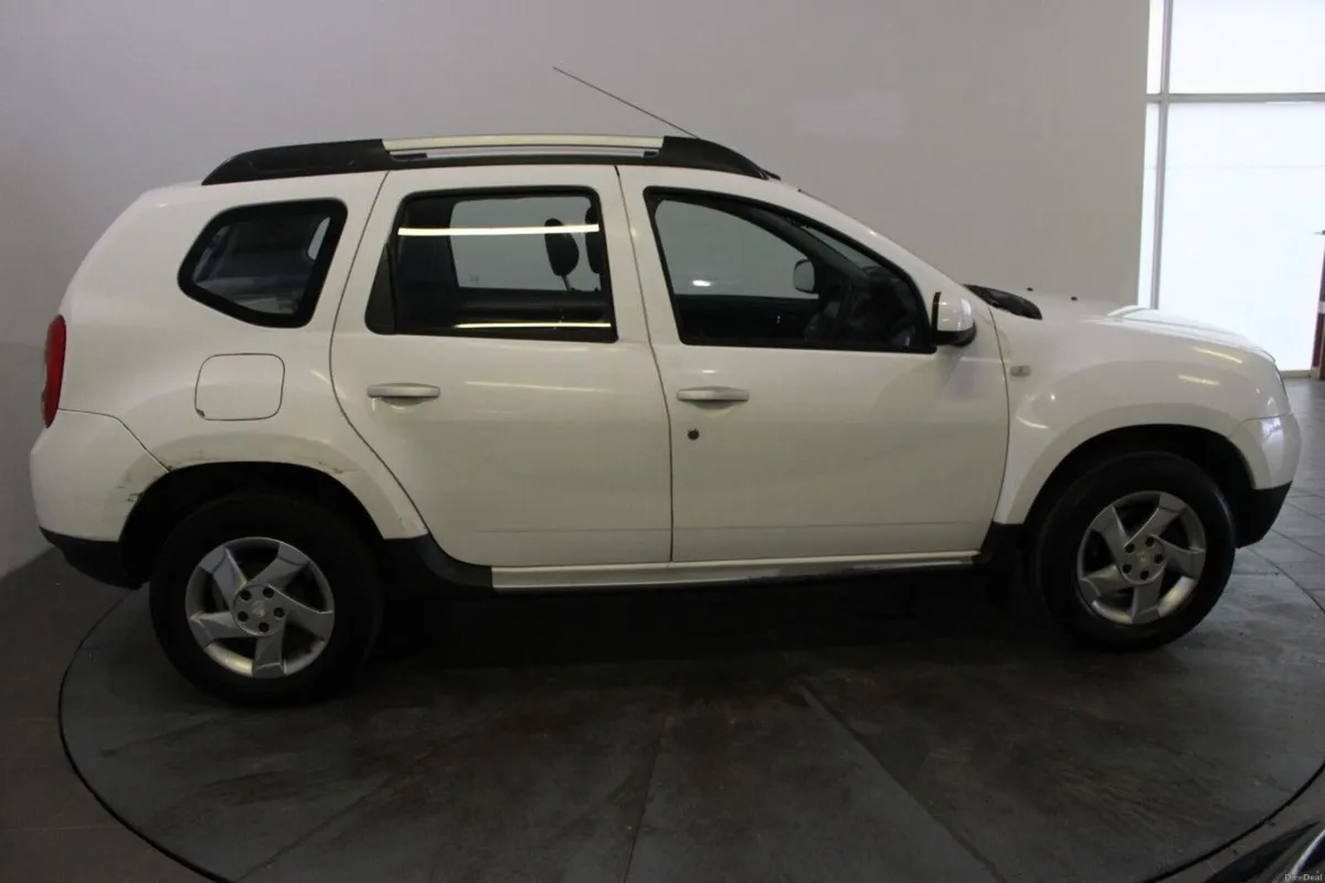 Dacia Duster 1.5 DCi SIGNATURE 4WD - TENDER 34 - Image 2