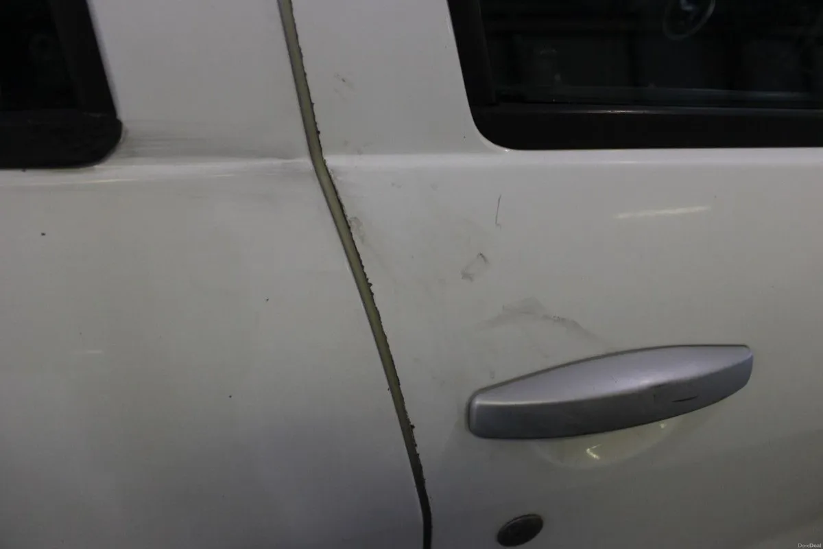 Dacia Duster 1.5 DCi SIGNATURE 4WD - TENDER 34 - Image 4