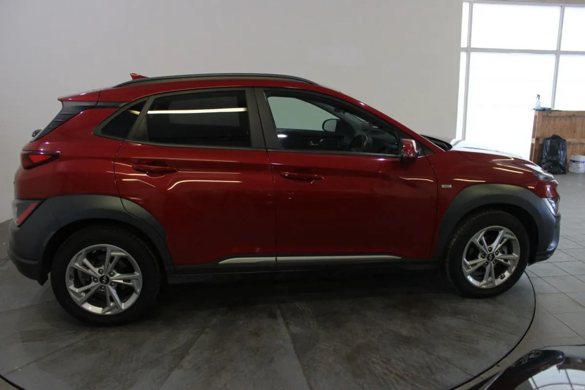 Hyundai KONA 1.6 CRDI Executive - TENDER 33 - Image 2