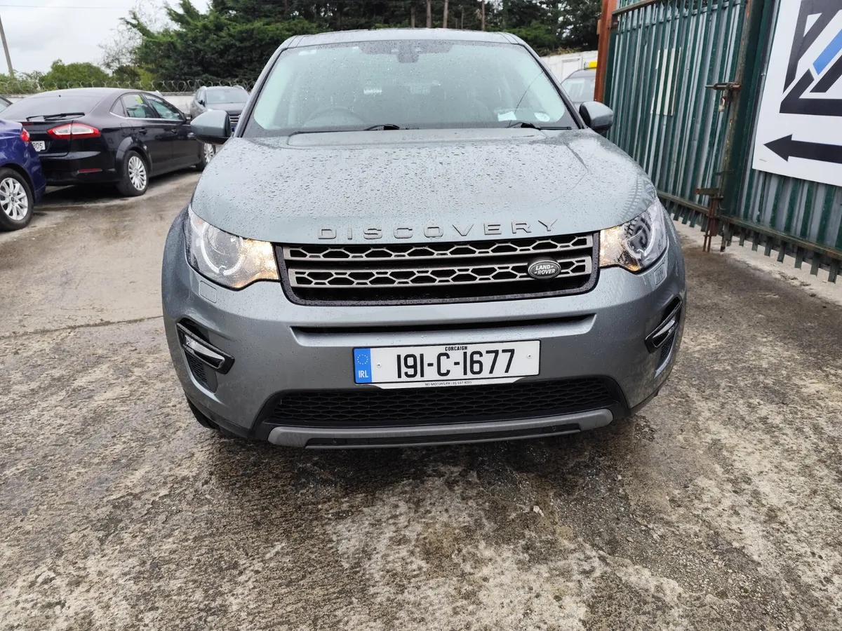 Land Rover Discovery Sport 2019 - Image 2