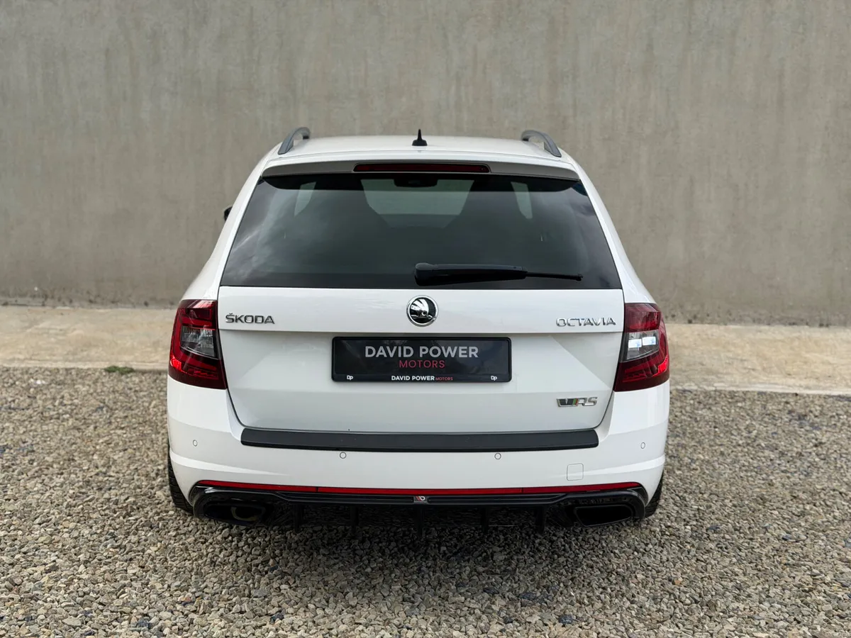 2018 Skoda Octavia Estate VRS - Image 5