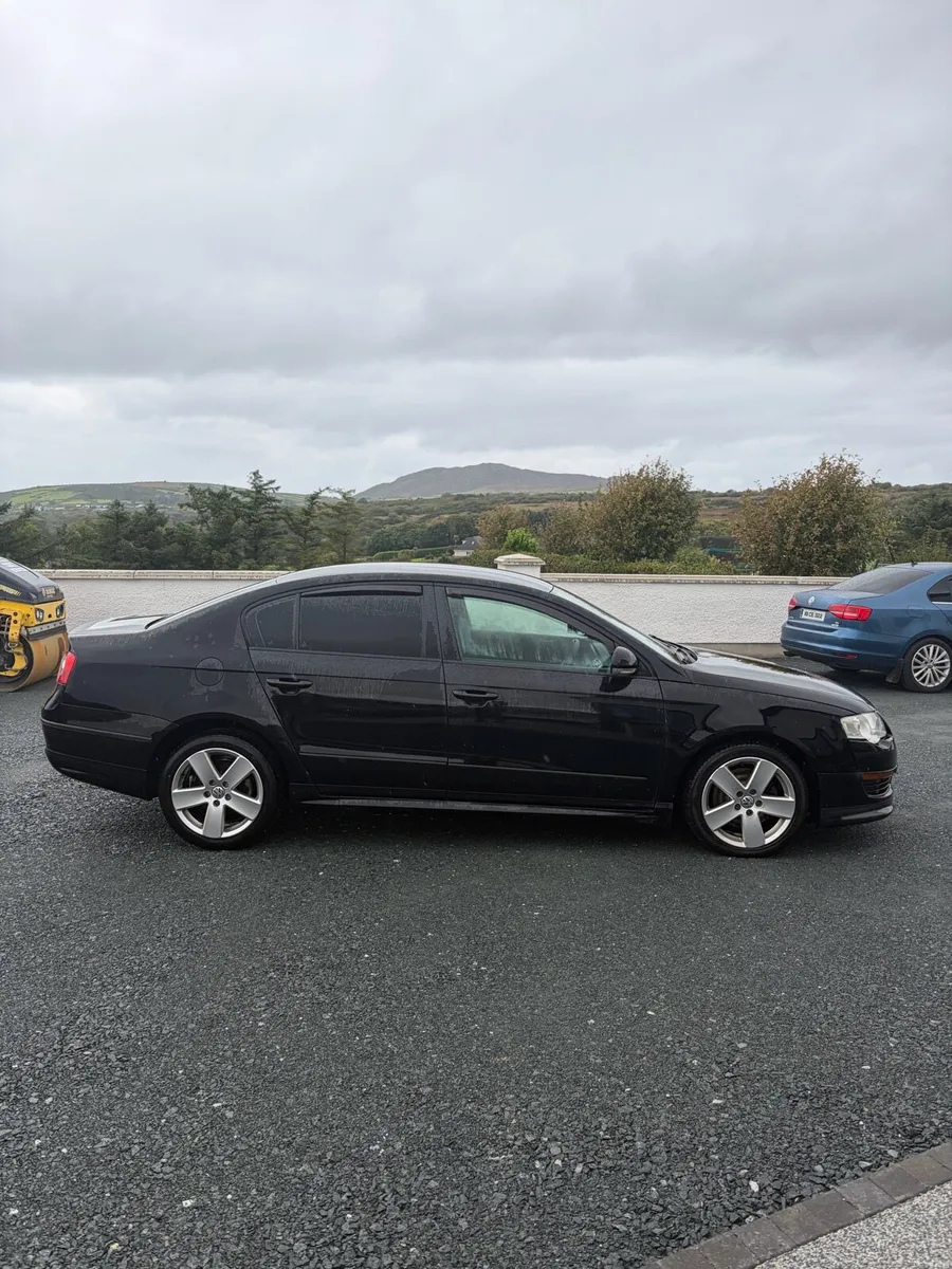 2010 VW Passat R Line - Image 4