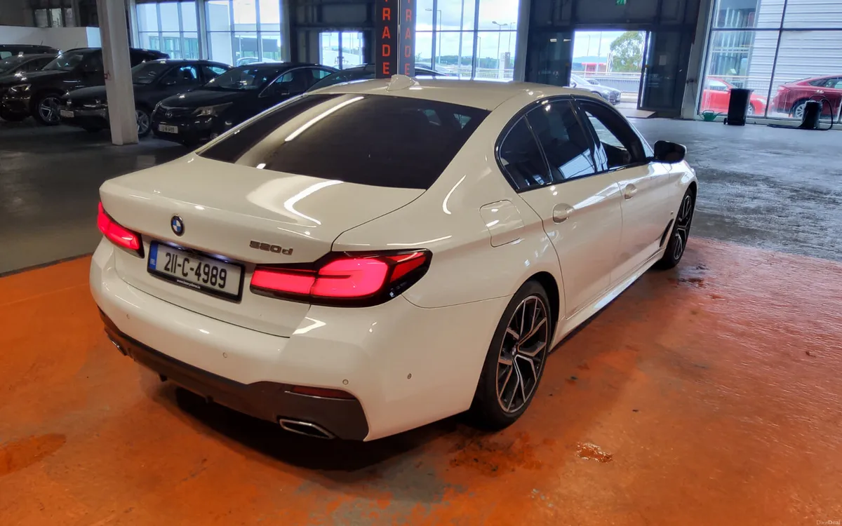 BMW 5-Series 2021 - Image 3