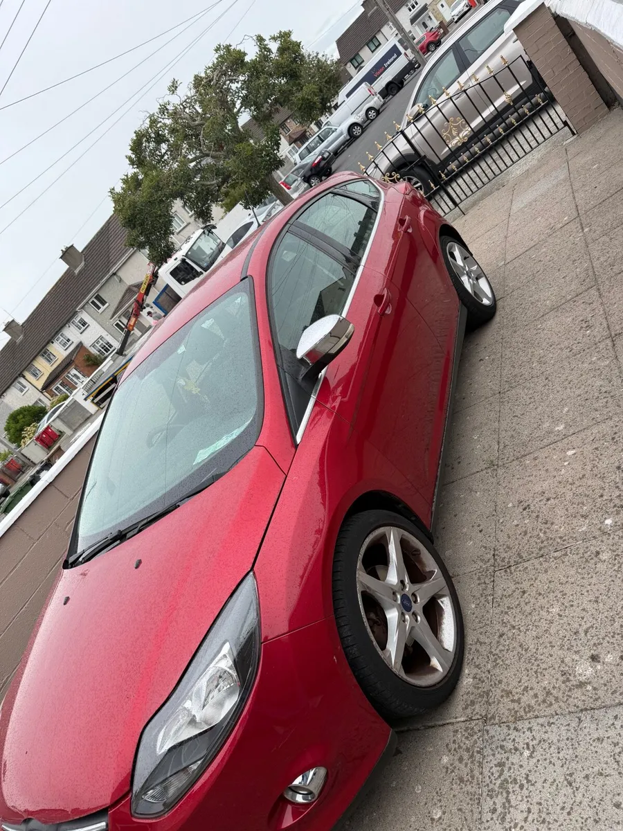 Ford Focus 2011 - Image 3