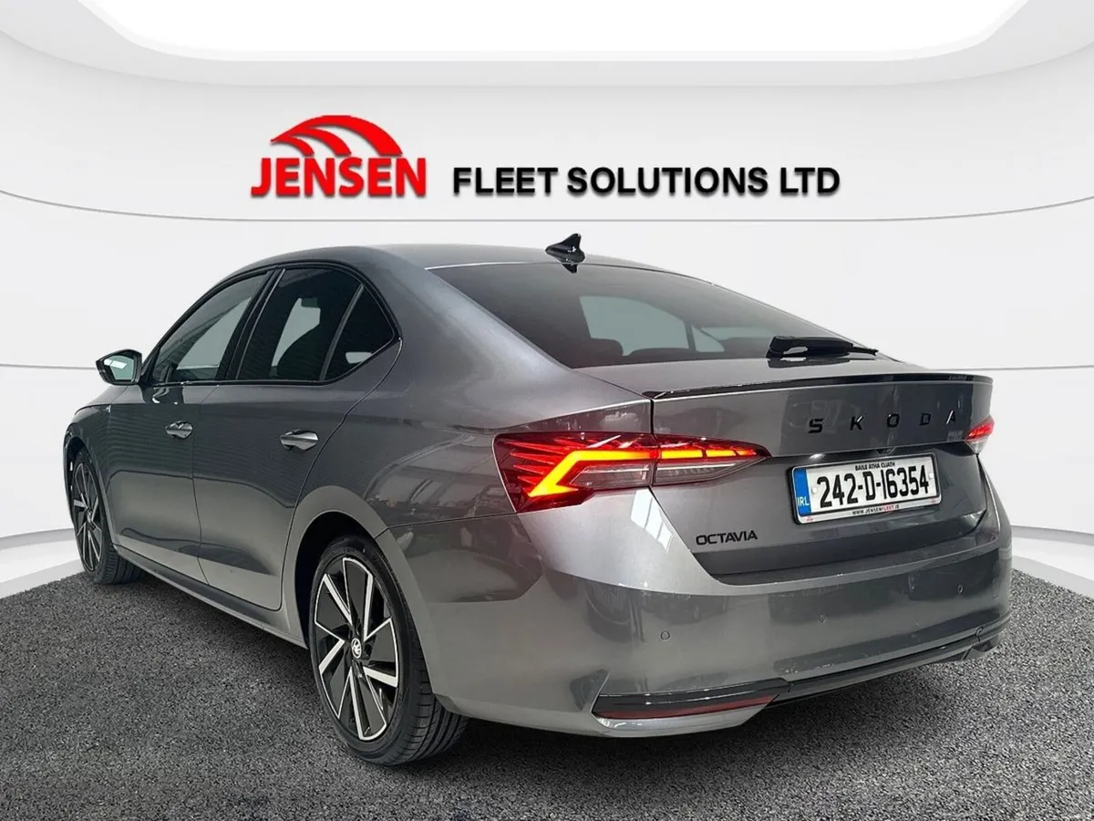 Skoda Octavia Sportline 2.0TDI 150HP DSG - Image 3