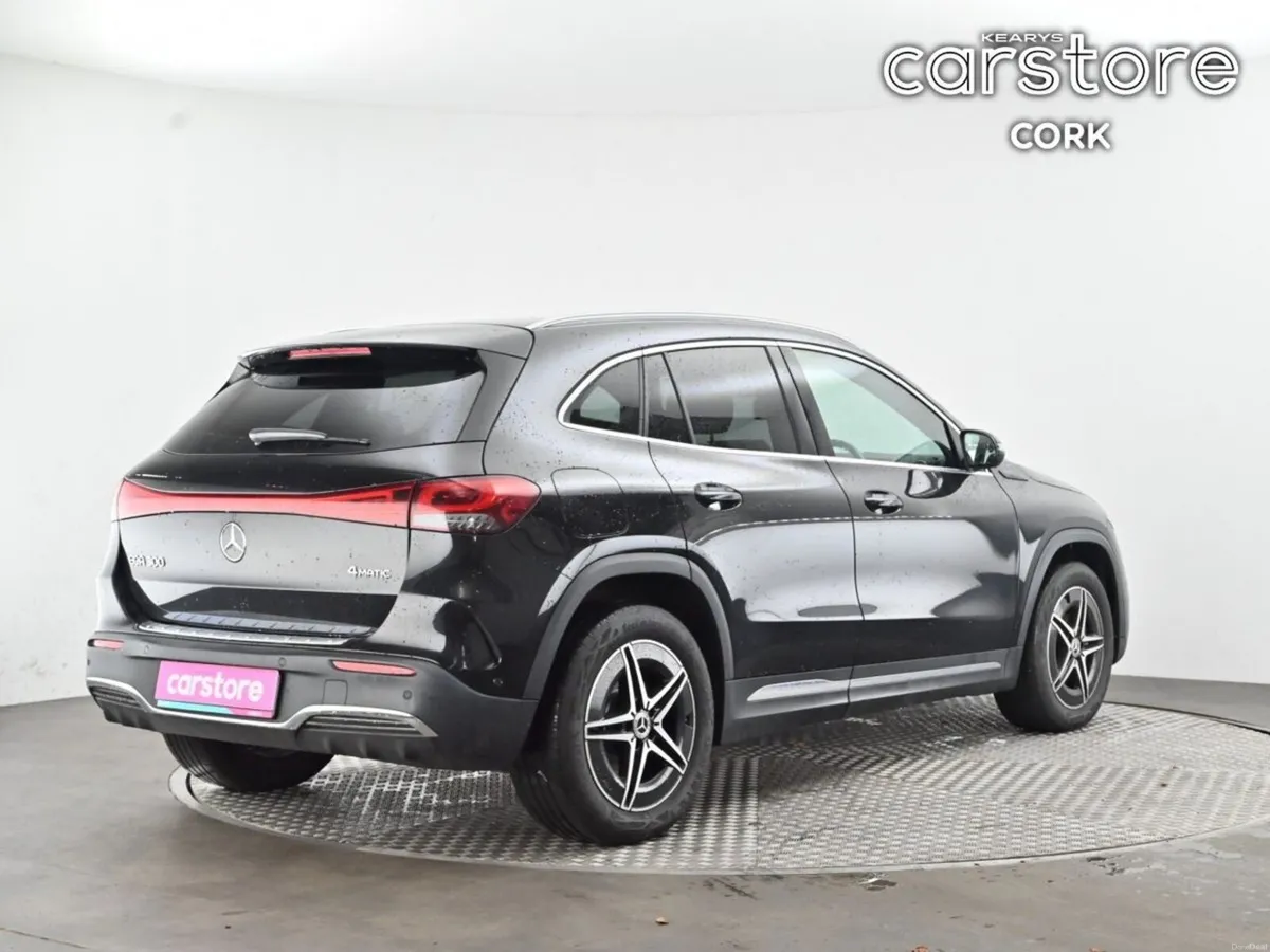Mercedes-Benz 300 EQA 300 Amg Line 4Matic  Auto El - Image 5