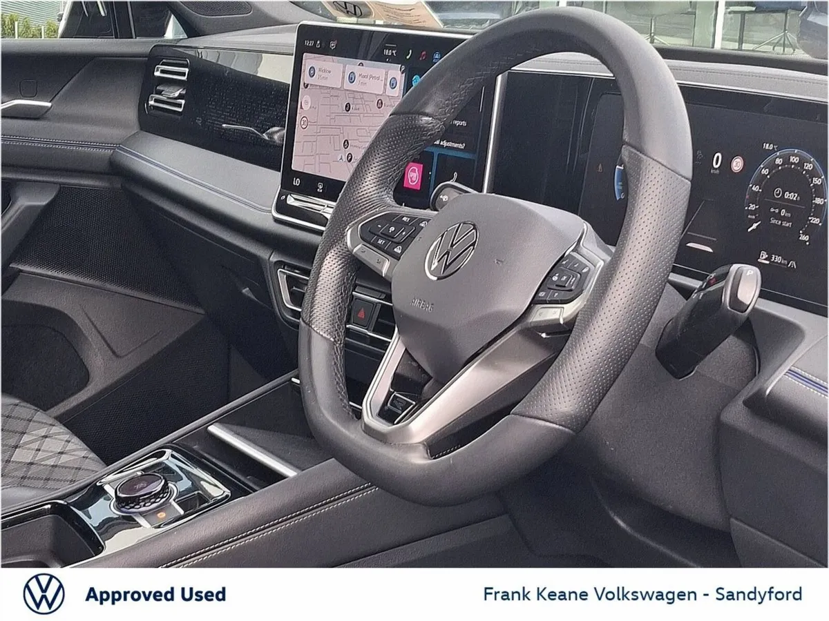 Volkswagen Tiguan *Pan Roof & Black Pack* 2.0 TDI - Image 6