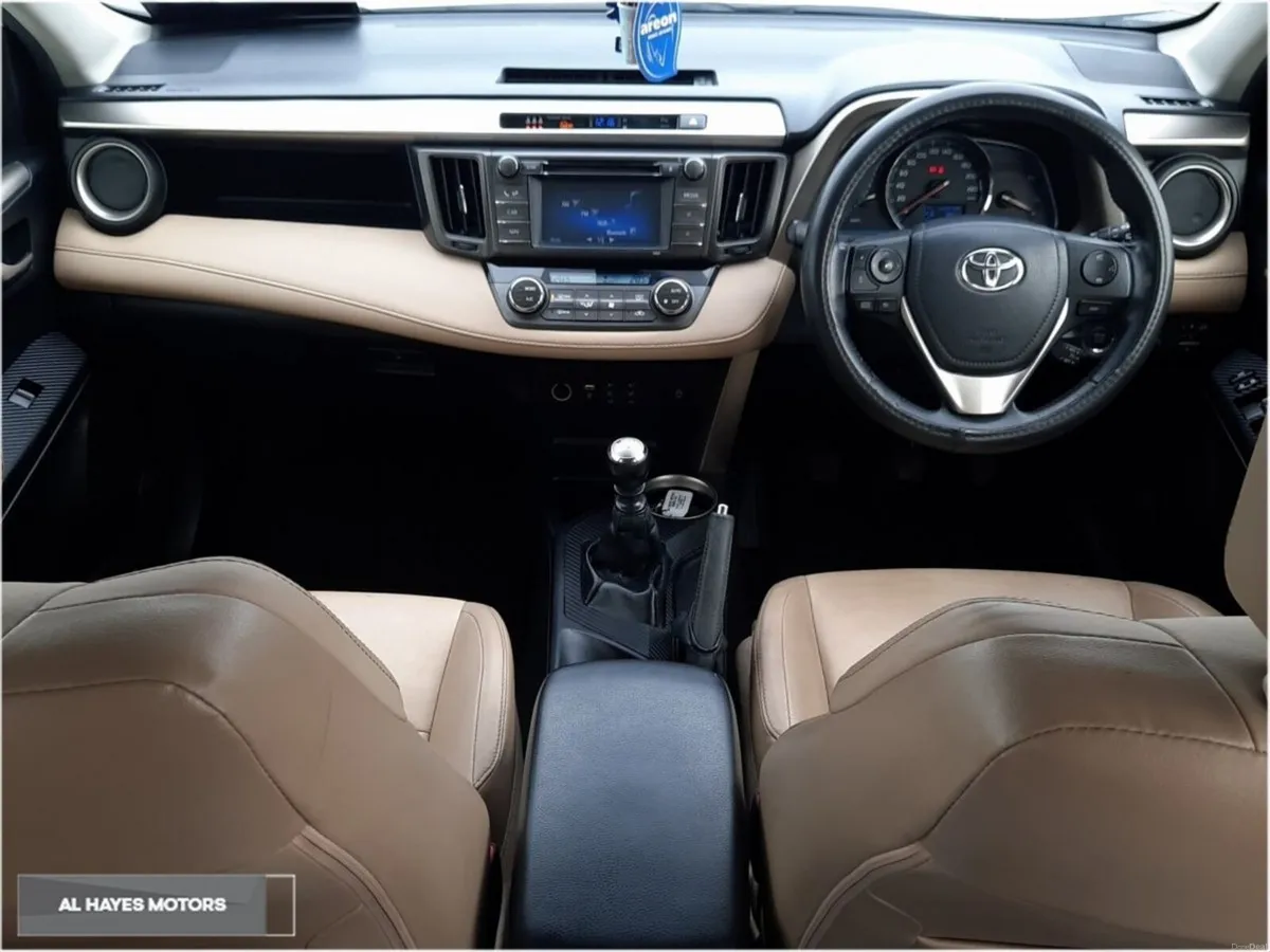 Toyota RAV4 **FLASH SALE**SOL 2WD 2.0 D-4D LEATHER - Image 2