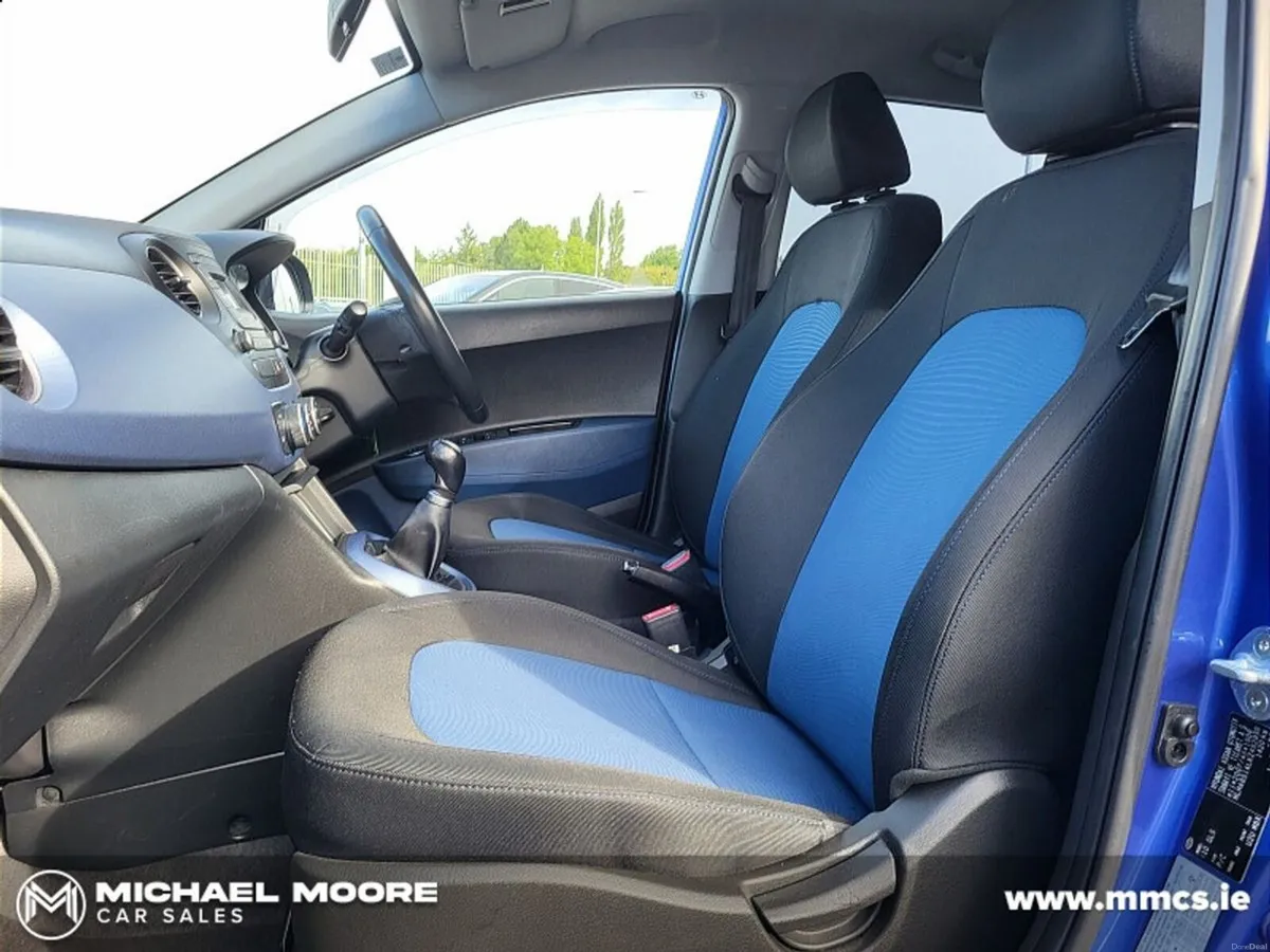 Hyundai i10 1.0 Petrol  Deluxe 5DR - Image 4