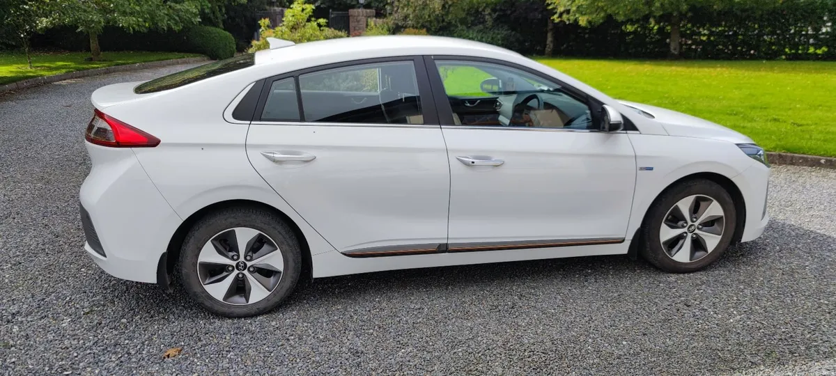 Hyundai IONIQ 2017 - Image 3