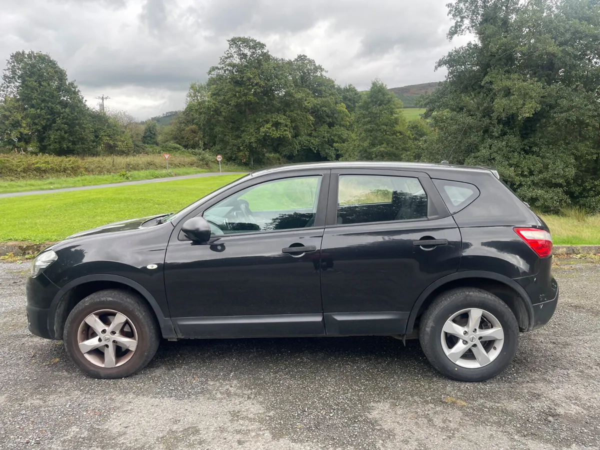 Nissan Qashqai 2012, low milage - Image 2