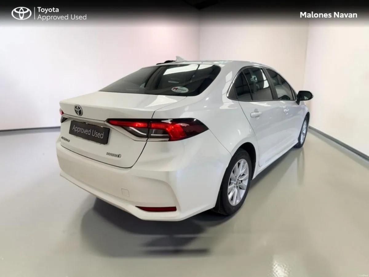 Toyota Corolla LUNA SALOON 4DR AUTO - Image 2
