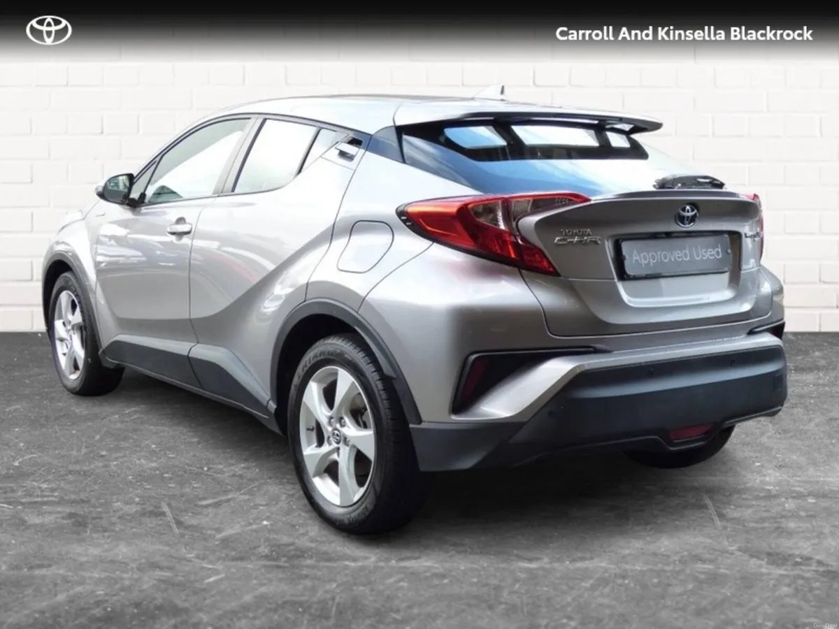 Toyota C-HR Hybrid Luna - Image 2