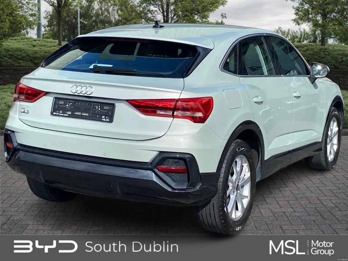 Audi Q3 35 TDI S Tronic SE - Image 3