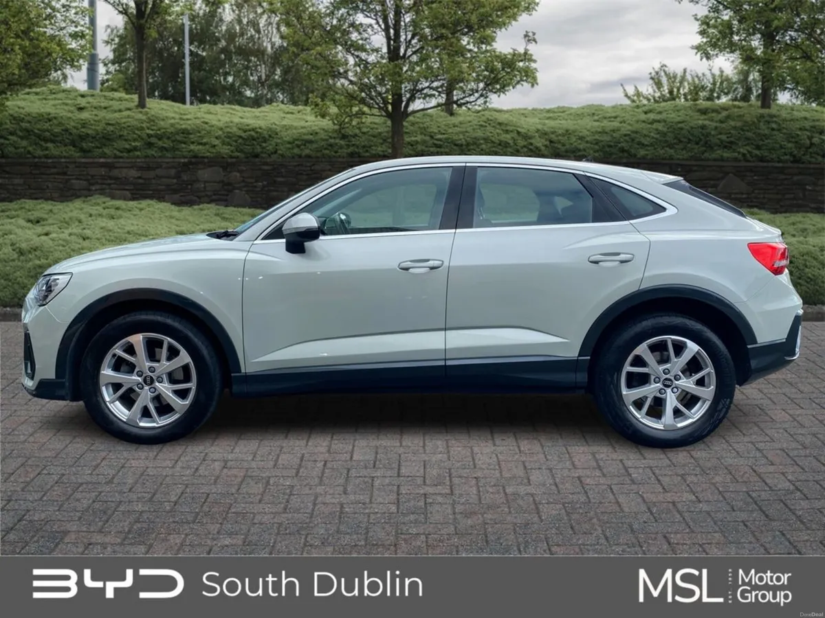Audi Q3 35 TDI S Tronic SE - Image 6