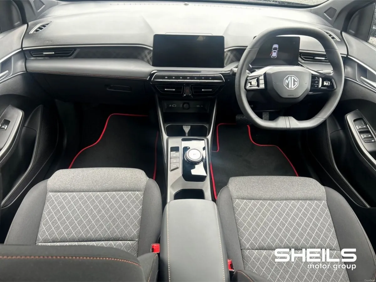 MG MG3 7 Year Warranty - Hyrbid Auto - Image 3