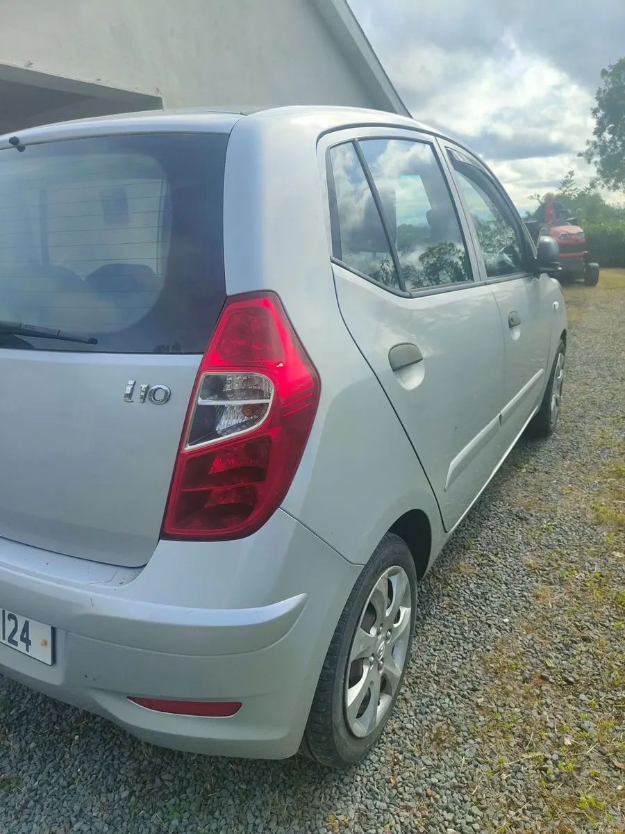 Hyundai i10 2012 - Image 2