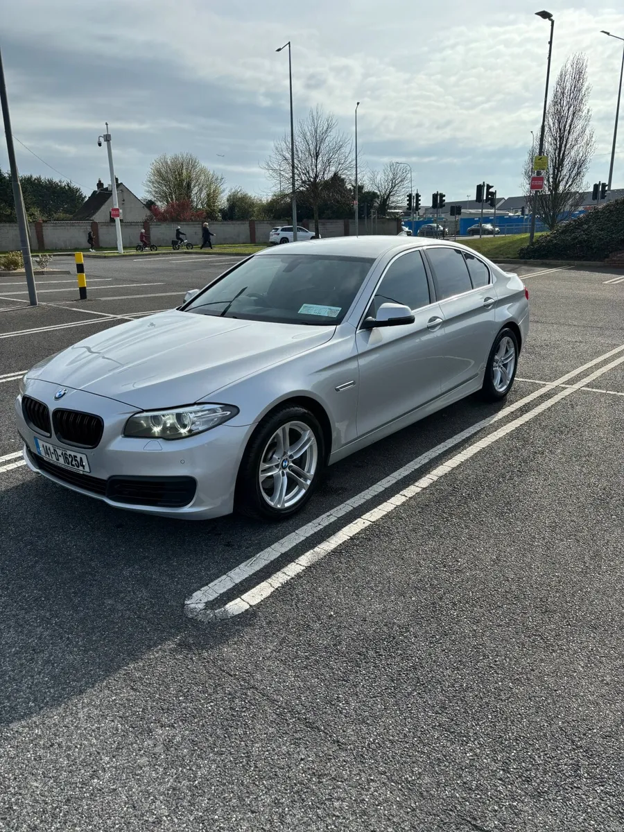BMW 5-Series 2014 F10 LCI - Image 2