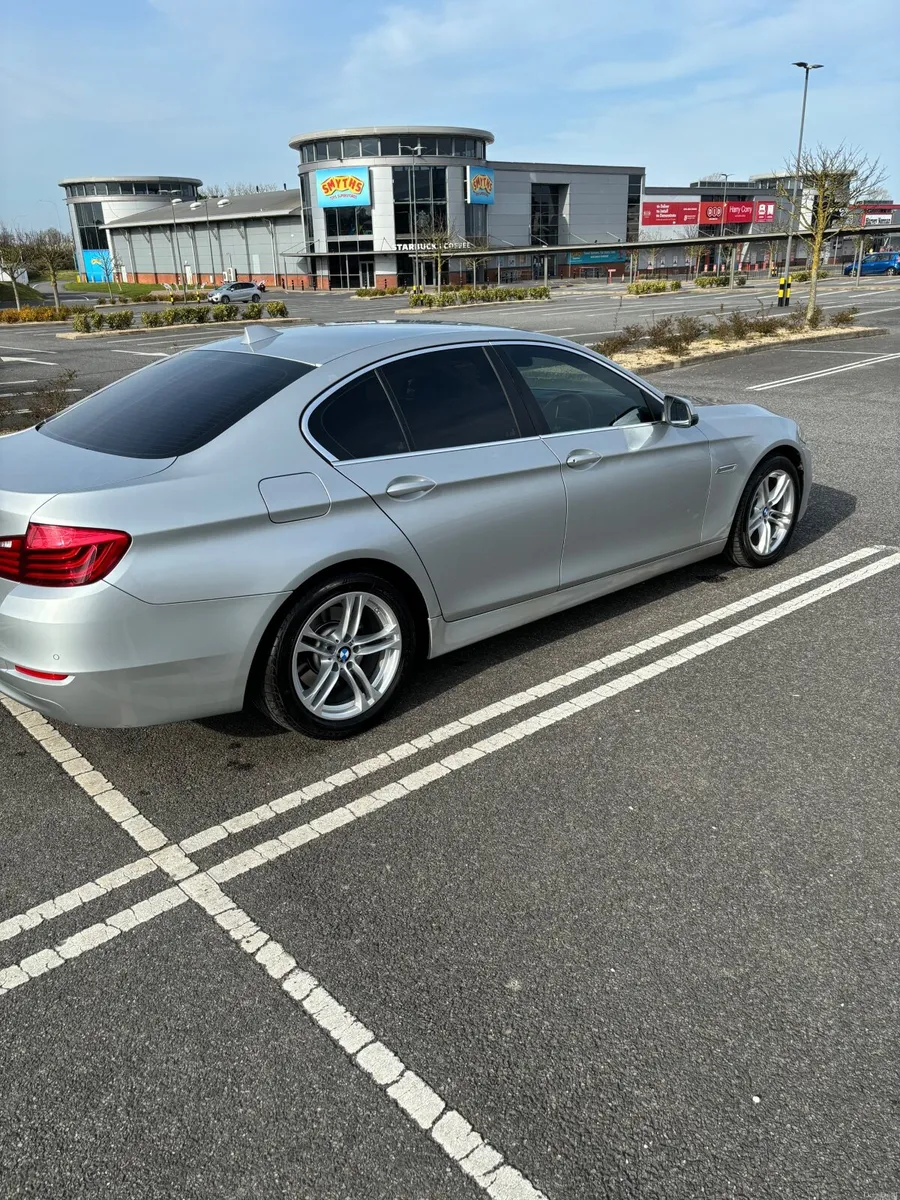 BMW 5-Series 2014 F10 LCI - Image 5