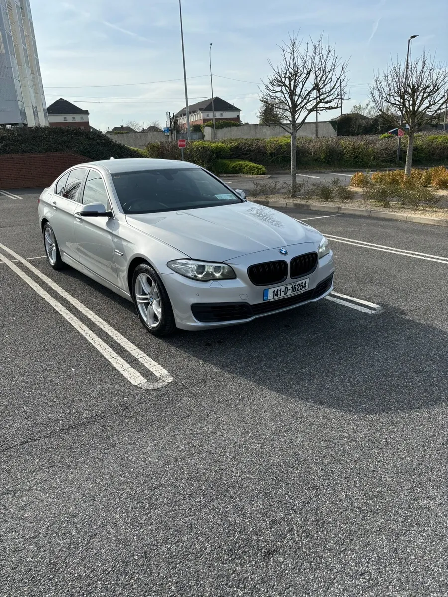BMW 5-Series 2014 F10 LCI - Image 1