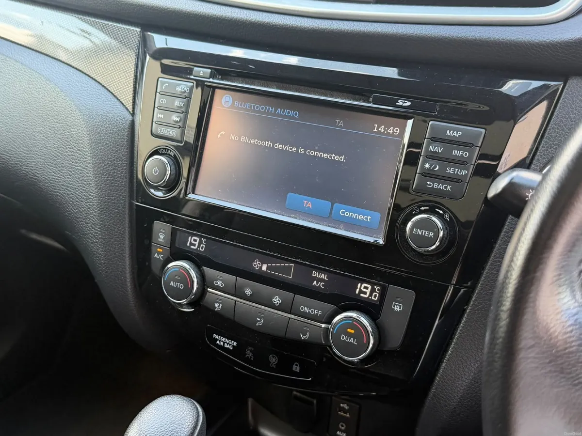 Nissan X-Trail 1.6 SV CVT 2018 [MINT CONDITION] - Image 2