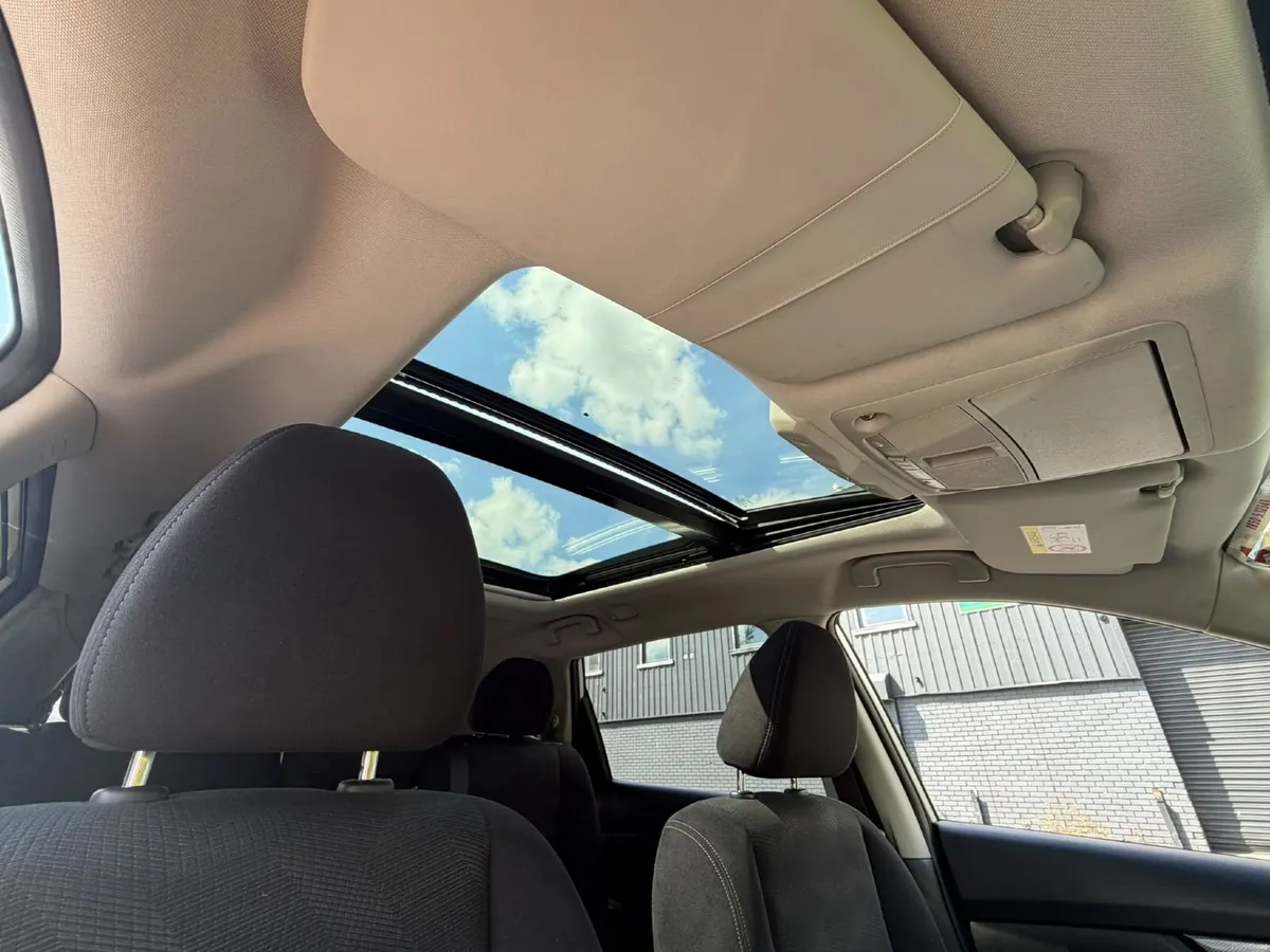 Nissan X-Trail 1.6 SV CVT 2018 [MINT CONDITION] - Image 4