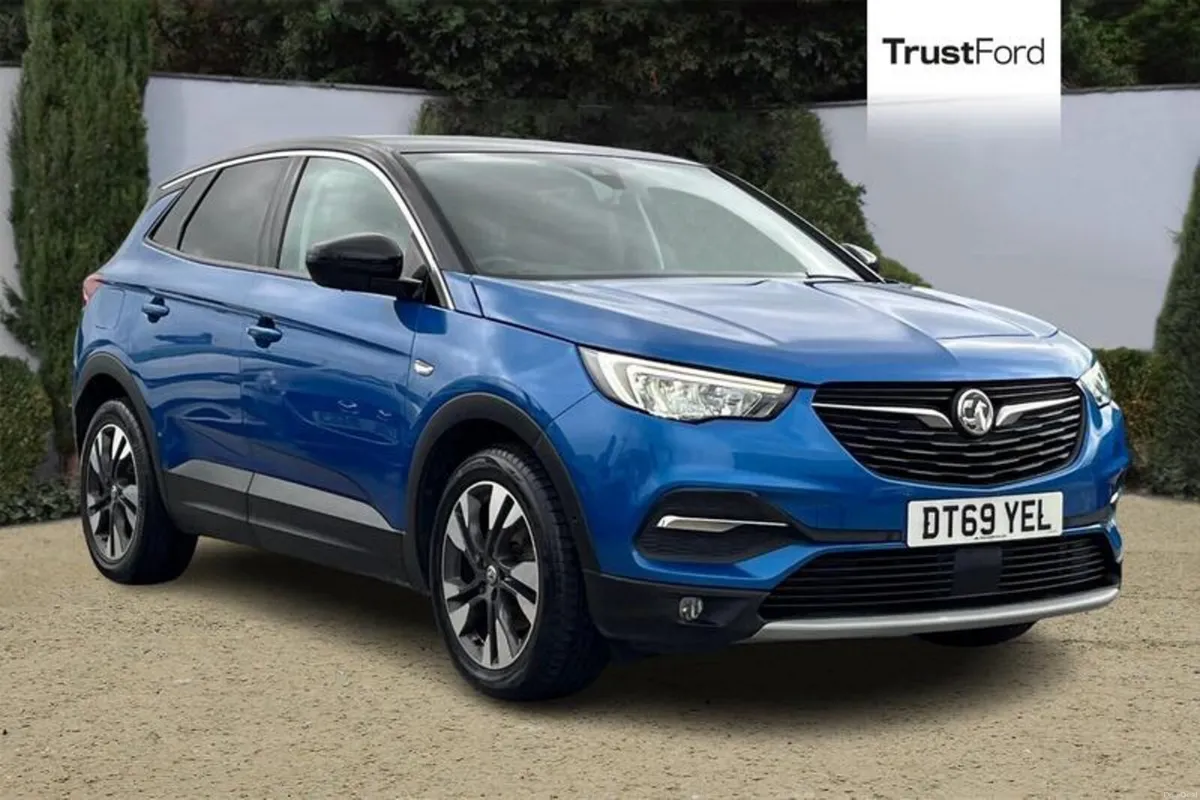 Vauxhall Grandland X 1.2 Turbo SRi Nav 5dr - Image 1