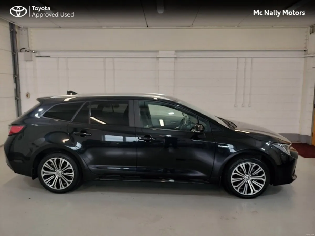Toyota Corolla HYBRID SOL T/S TOURING SPORT - Image 3