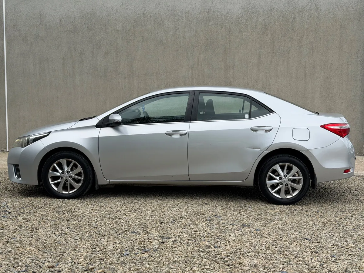 Toyota Corolla 2014 - Image 4