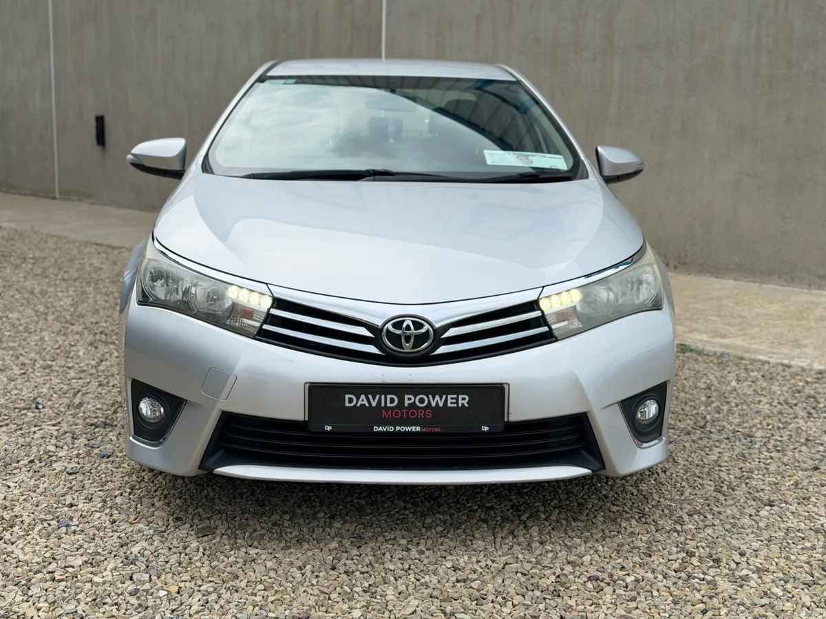 Toyota Corolla 2014 - Image 2