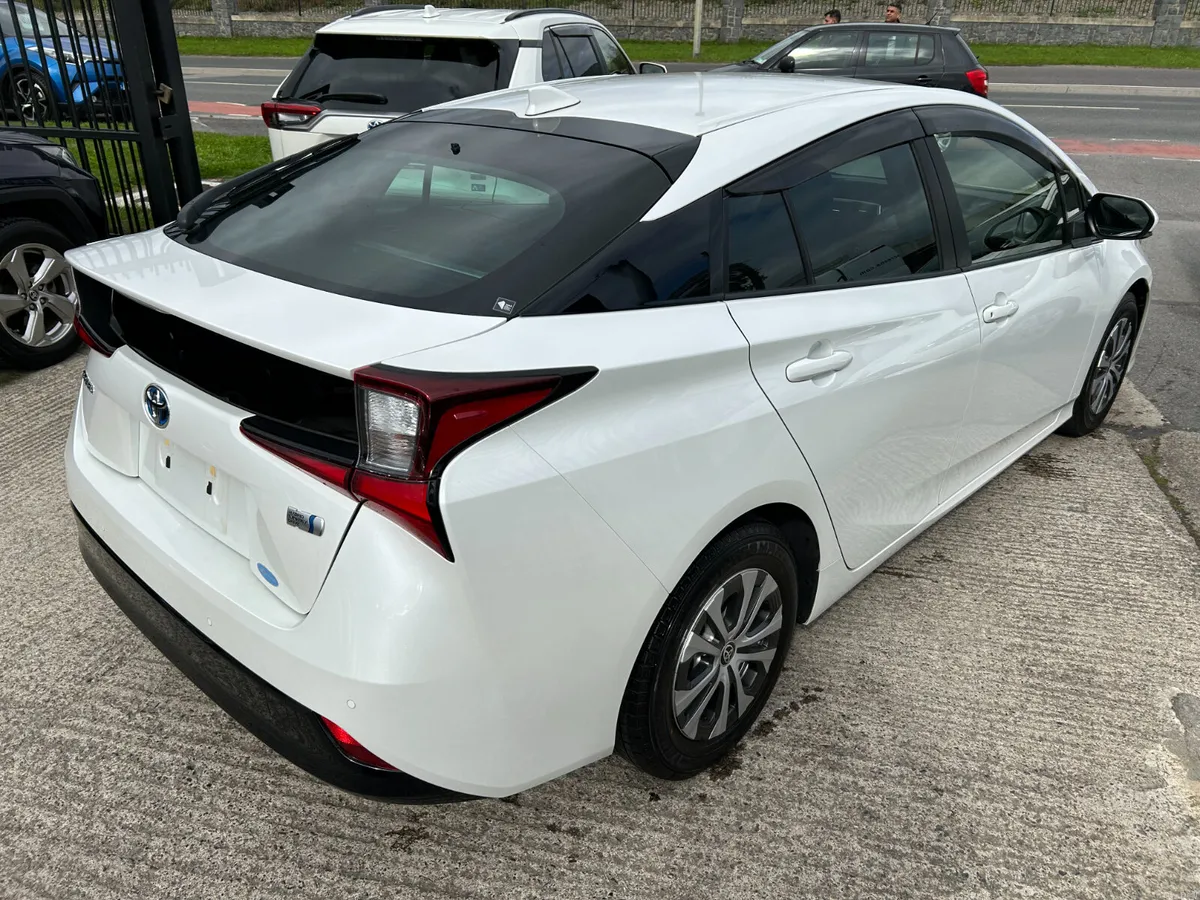 TOYOTA PRIUS 2022, 1.8 HYBRID AUTO LOW KM - Image 5