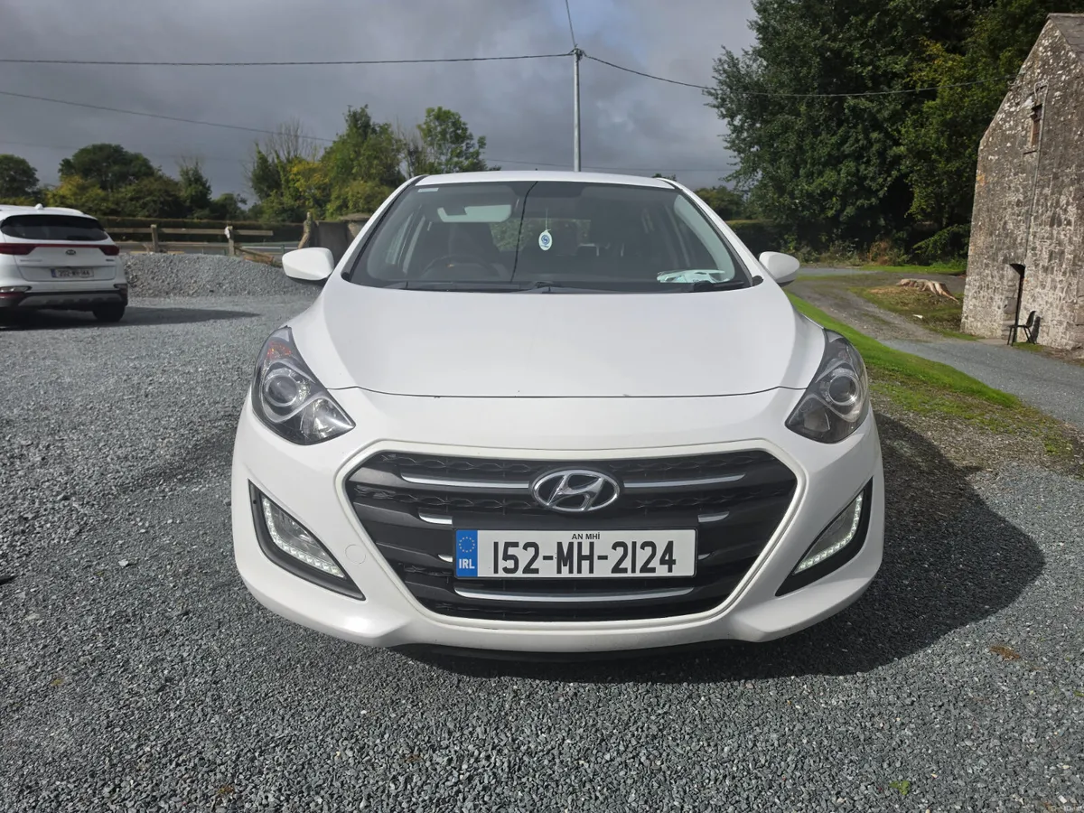 Hyundai i30  ( NCT and TAX ) 1 owner from new - Image 3
