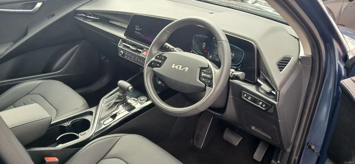 Kia Niro 1.6 Petrol Hybrid **REAR VIEW CAMERA, AND - Image 5