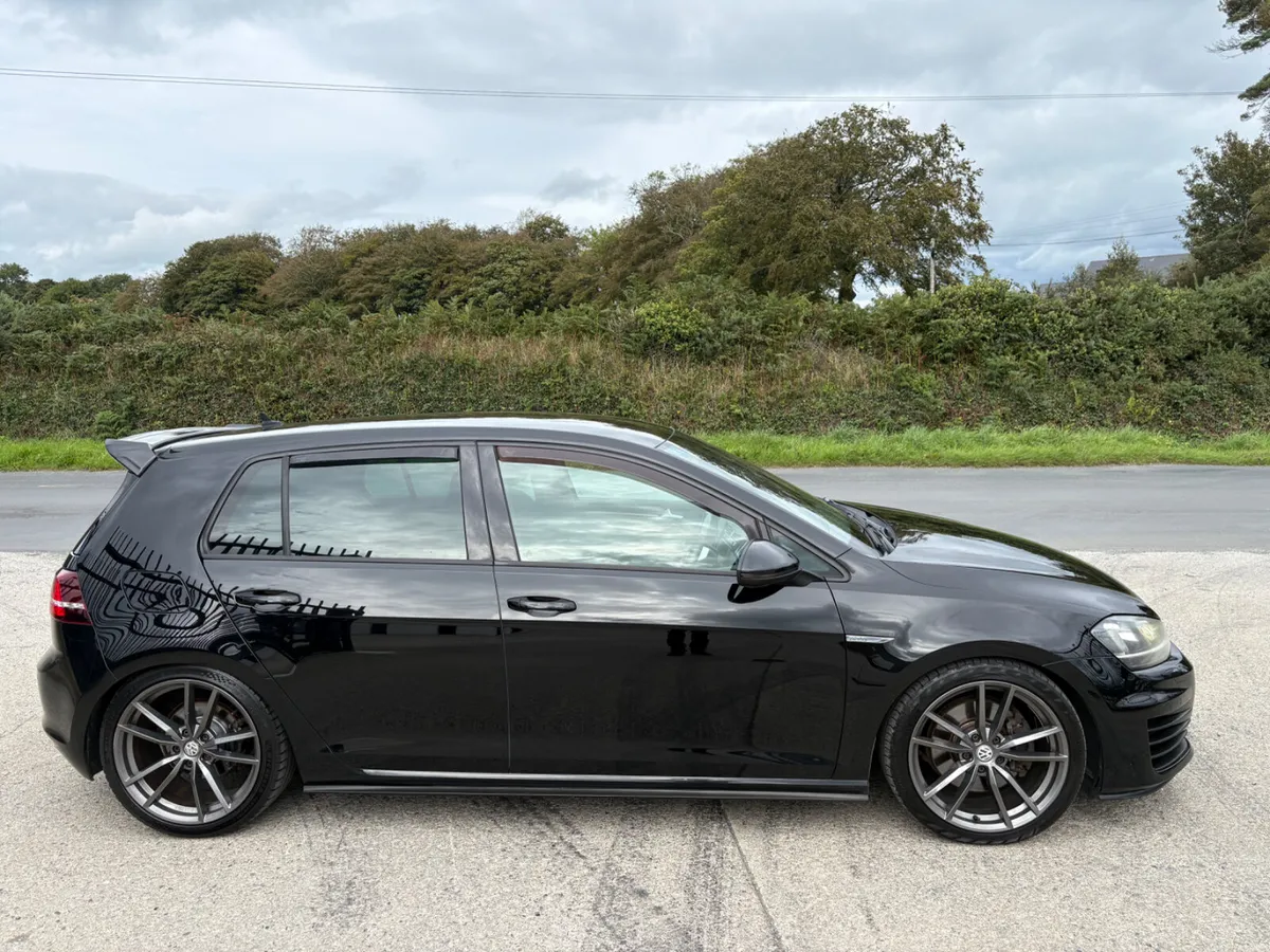 Volkswagen Golf GTD - Image 2